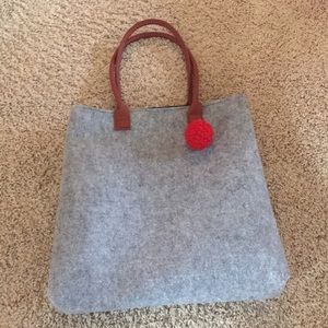 Grey tote